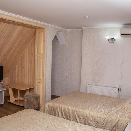 Piligrim 2 Hotell Mykolajiv Exteriör bild