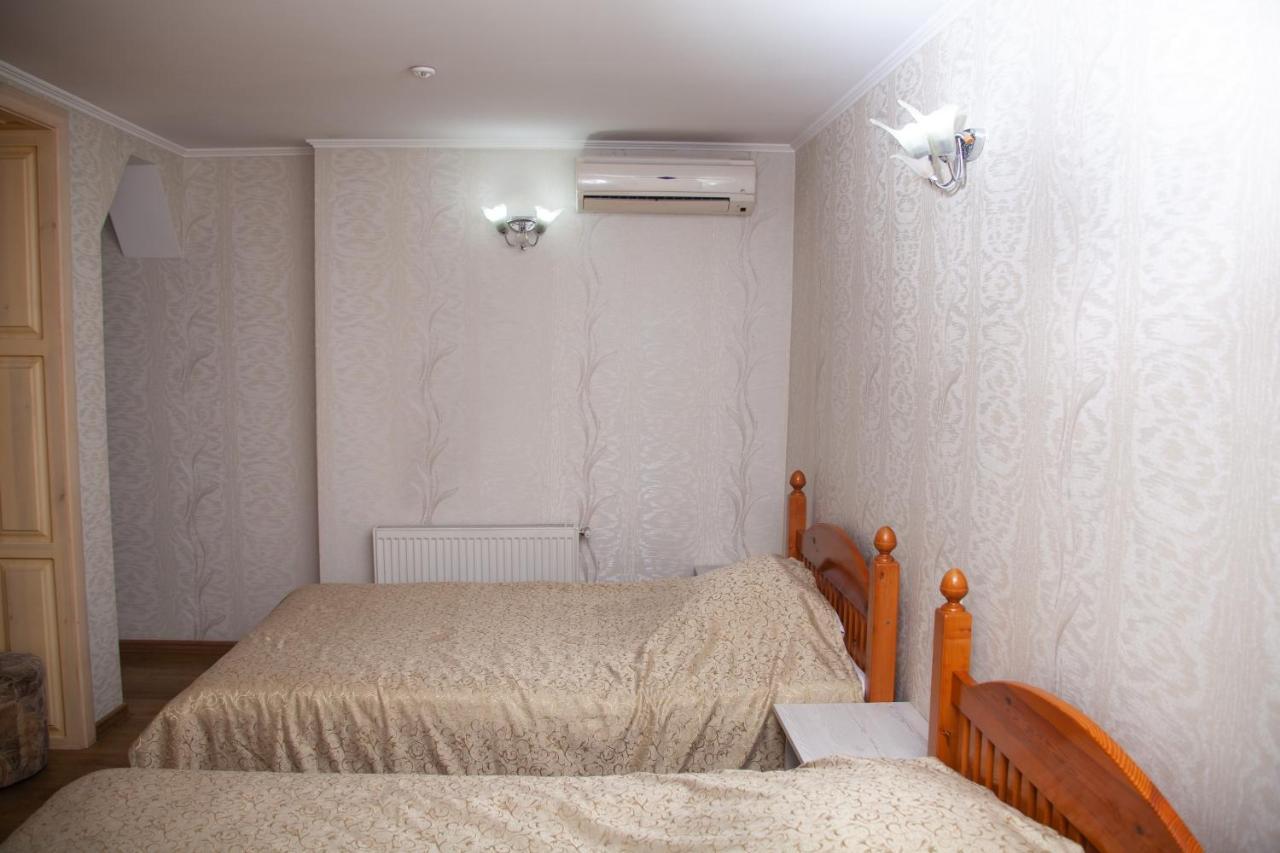 Piligrim 2 Hotell Mykolajiv Exteriör bild